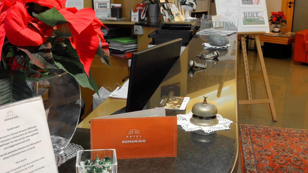 Hotel Romanisio フォッサーノ エクステリア 写真